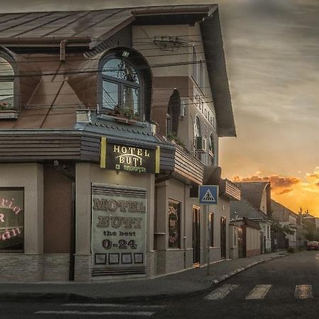 Motel Buti Sighetu Marmaţiei Dış mekan fotoğraf