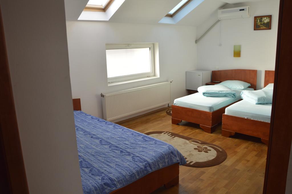 Motel Buti Sighetu Marmaţiei Oda fotoğraf