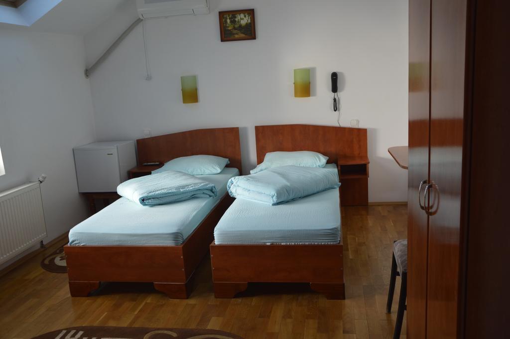 Motel Buti Sighetu Marmaţiei Oda fotoğraf