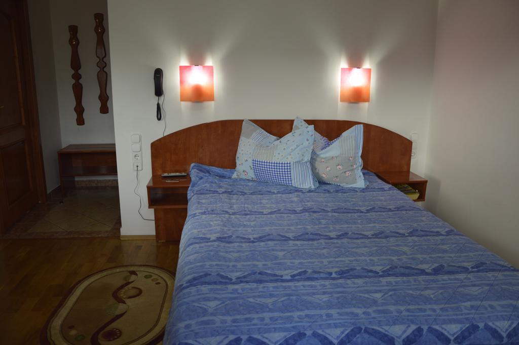 Motel Buti Sighetu Marmaţiei Oda fotoğraf